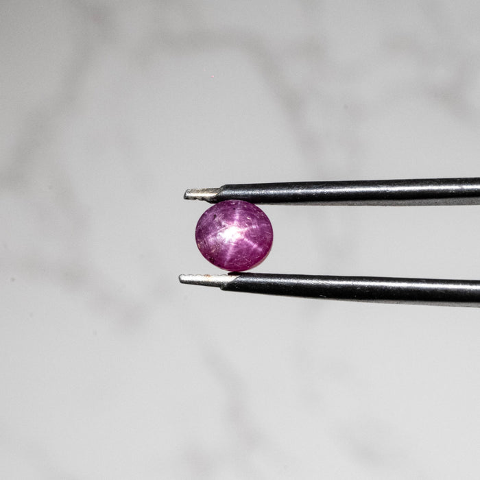 Star Ruby 1.40 ct 5mm - InnerVision Crystals