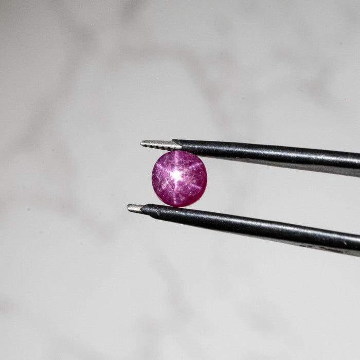 Star Ruby 1.40 ct 5mm - InnerVision Crystals