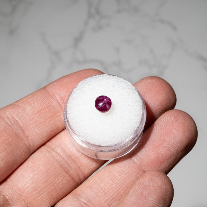 Star Ruby 1.70 ct 5mm - InnerVision Crystals