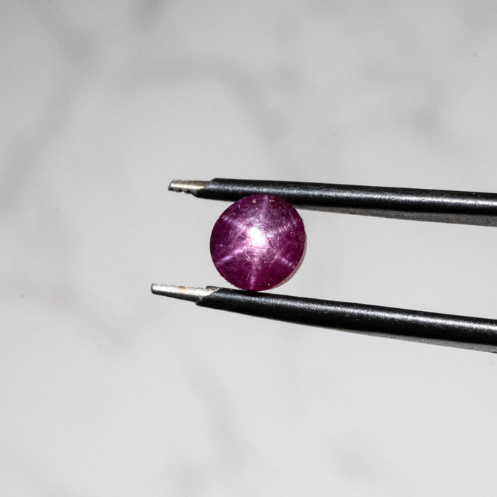 Star Ruby 1.70 ct 6mm - InnerVision Crystals