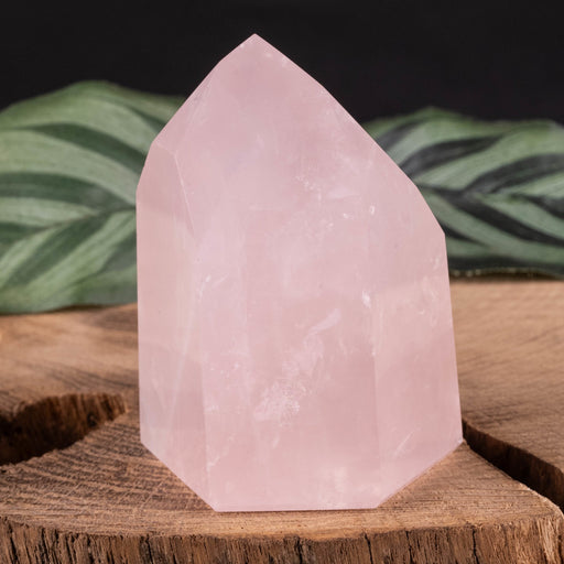 Rose Quartz Polished Point 132 g 57x44mm - InnerVision Crystals