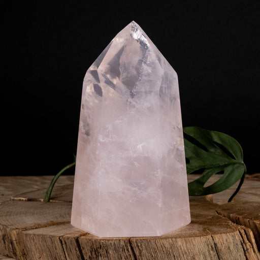 Rose Quartz Polished Point 466 g 109x57mm - InnerVision Crystals