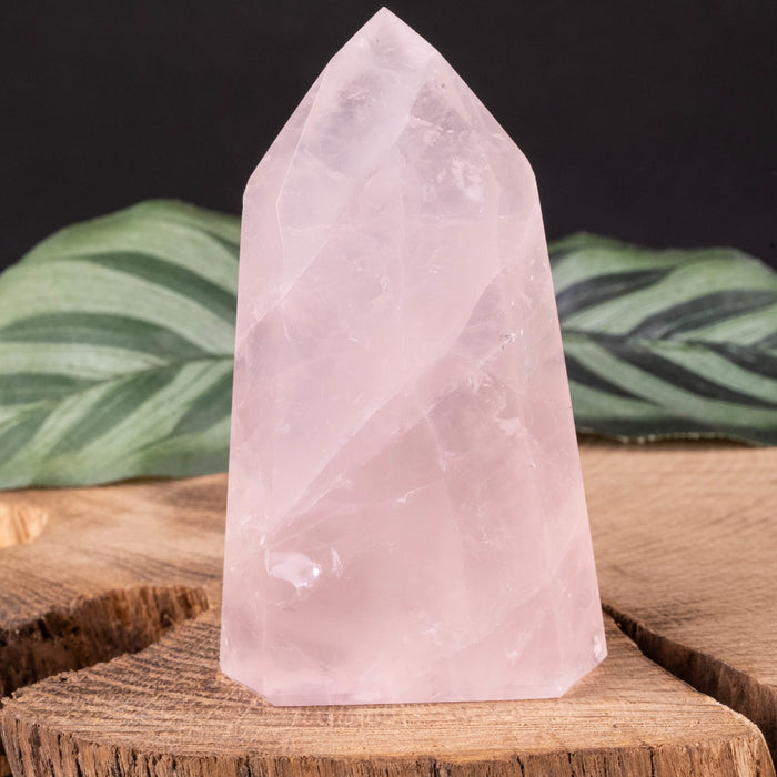 Rose Quartz Polished Point 90 g 71x41mm - InnerVision Crystals